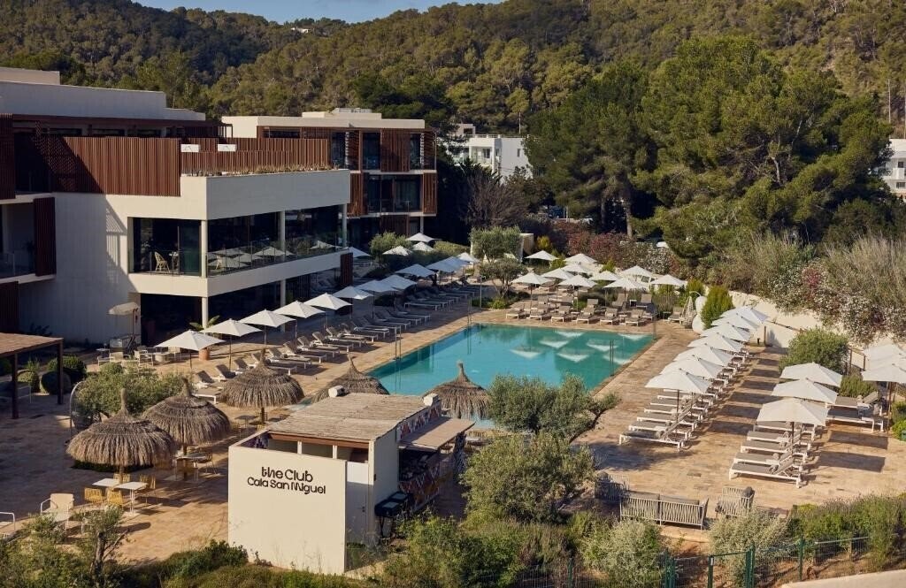 Hotel The Club Cala San Miguel Hotel Ibiza, Curio Collection by Hilton 5*