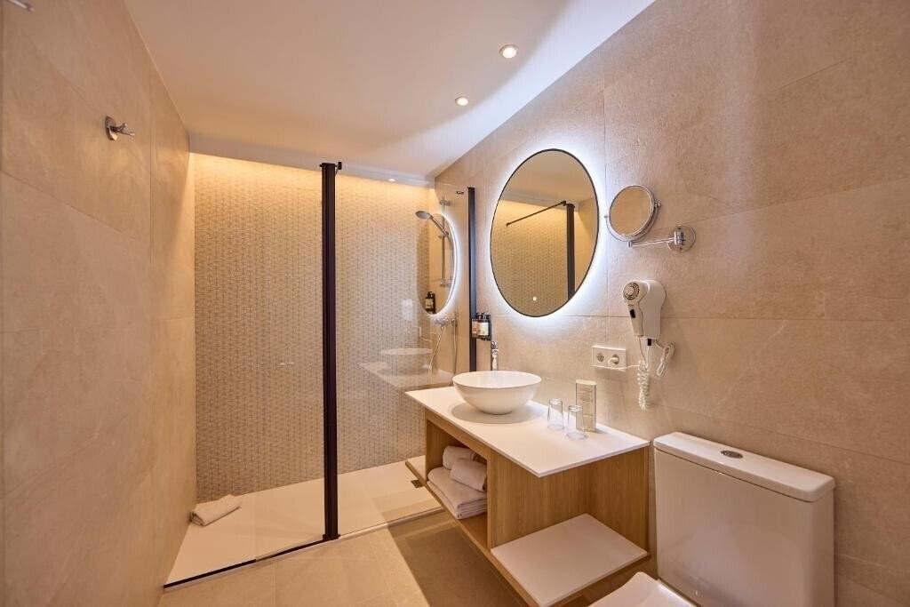 Zdjęcie Universal Bikini 3*