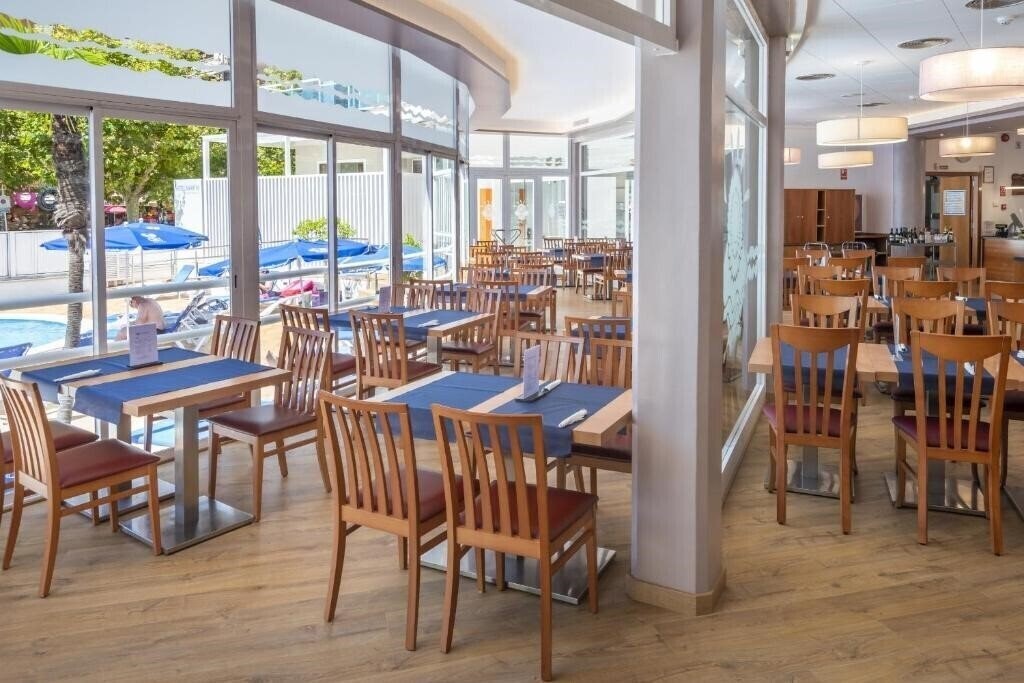 Зображення Maritim 4*