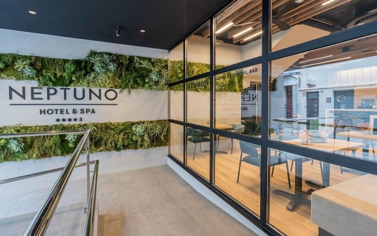 Фото Neptuno Calella 3*