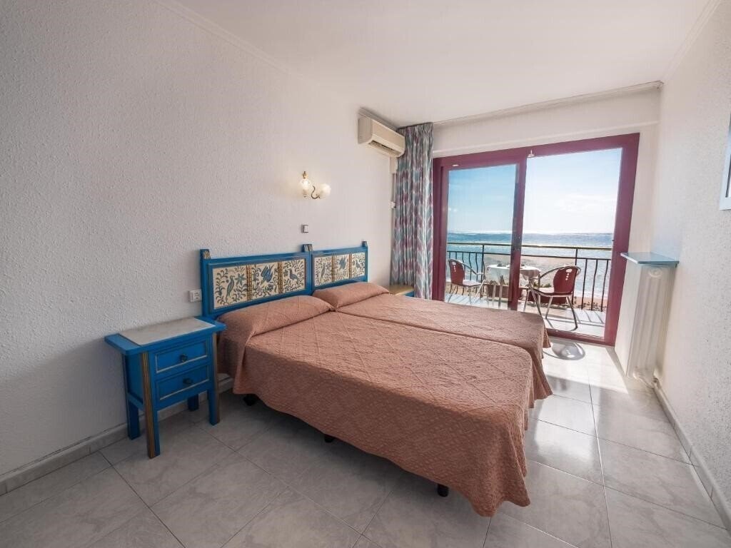 Фото Garbi Calella 3*
