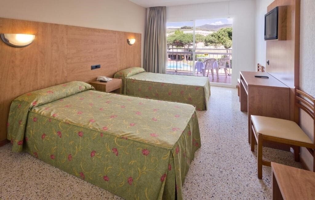 Фото President Calella 3*
