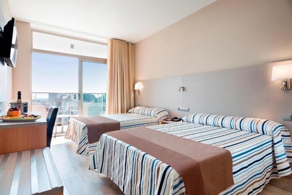 Фотография Best Cambrils 4*