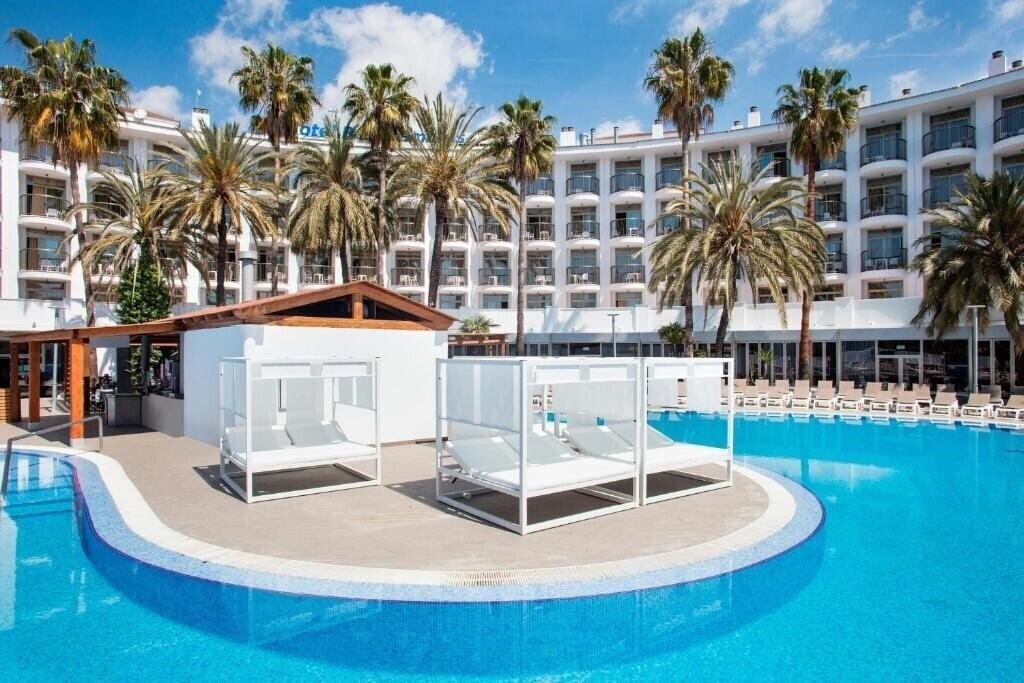 Фотографія Best Cambrils 4*