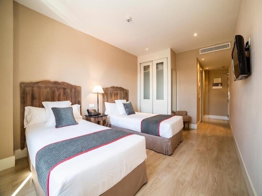 Фото Hotel Altora 3*