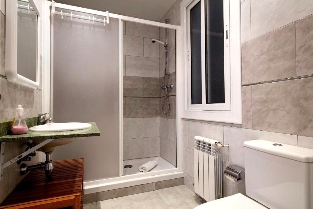 Zdjęcie Barcelona Comtal Apartments 3*