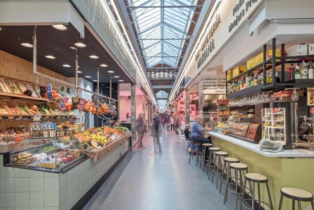 Zdjęcie Barcelona Comtal Apartments 3*