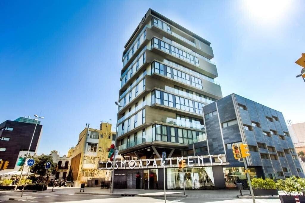 Отель Cosmo Apartments Sants 3*