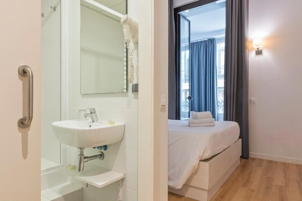 Zdjęcia Hostalin Barcelona Gran Via 3*