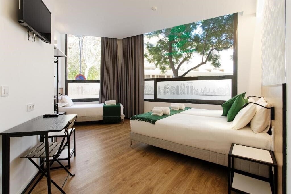 Hotel Barna House Hotel 2*