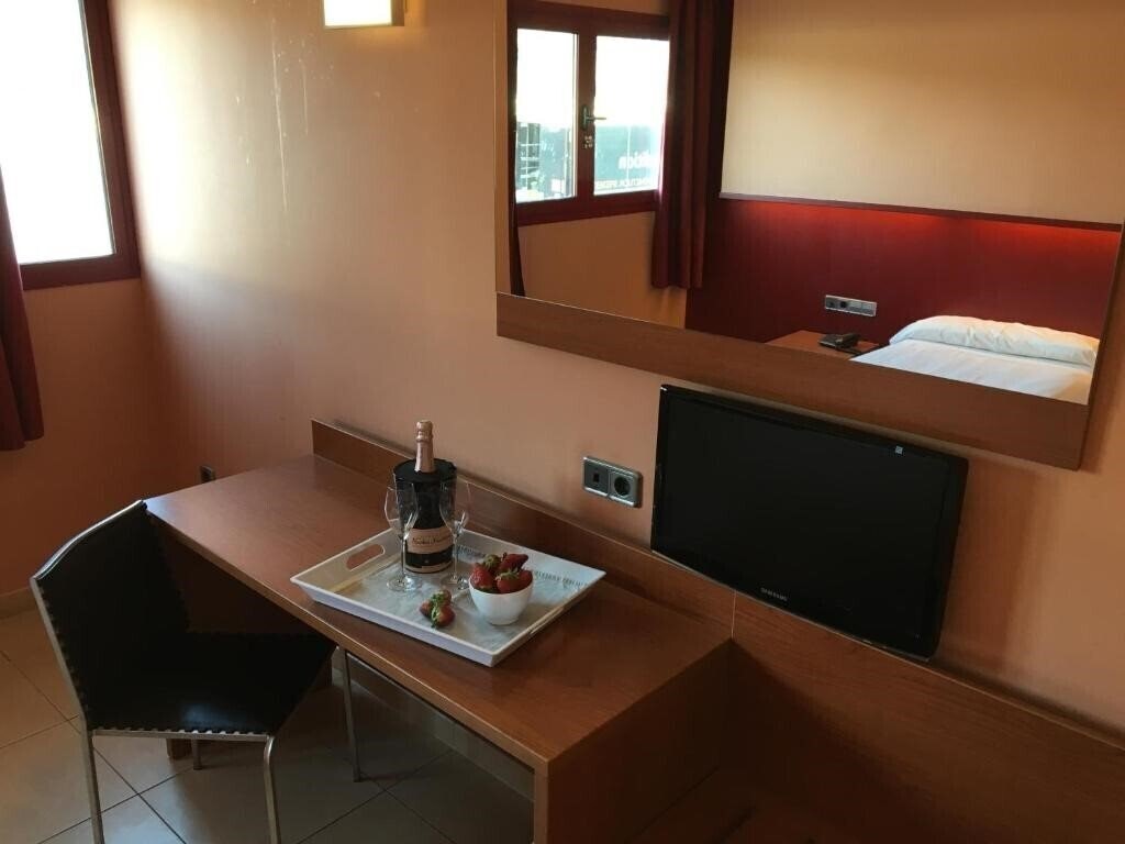 Фотографія La Jonquera 3*