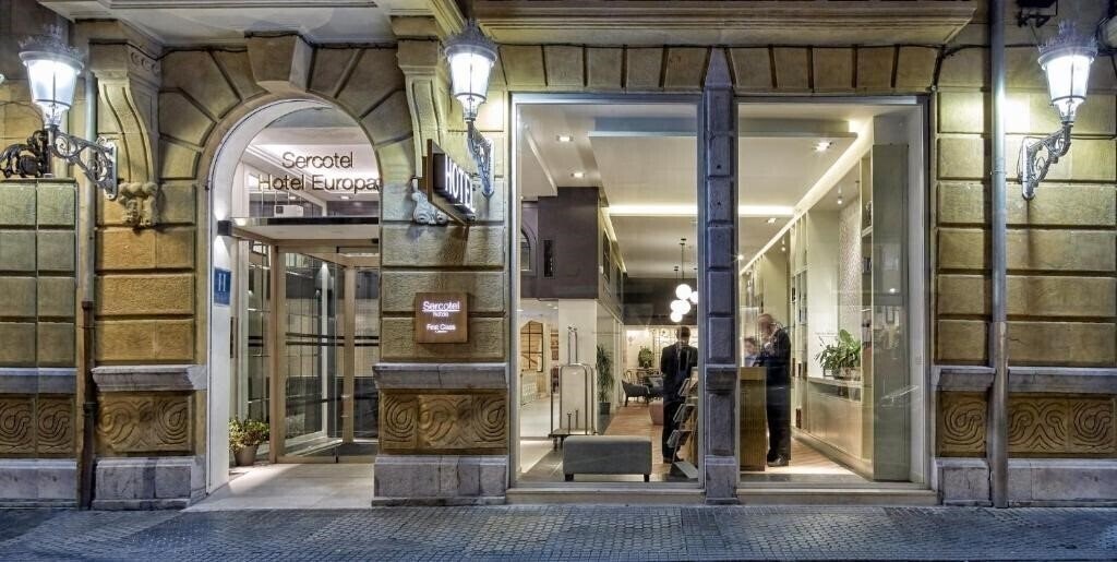 Фотографія Husa Europa 3*