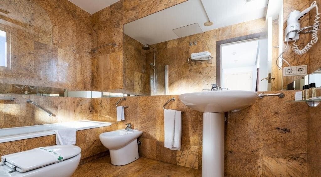 Фотографія RL Ciudad De Cazorla 3*