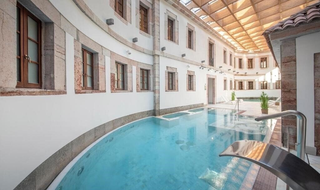 Zdjęcie Gran Hotel Las Caldas 5*