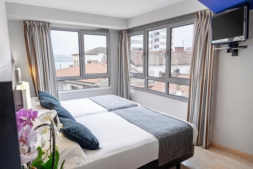 Zdjęcia Hotel Pathos Gijon by Faranda Express 3*