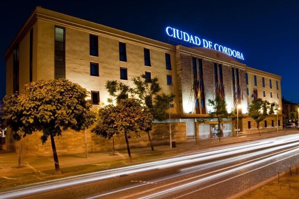 Hotel Exe Ciudad De Cordoba 4*