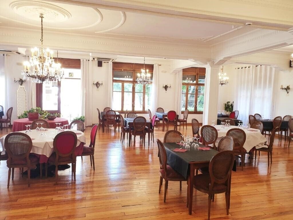 Zdjęcie Hotel Zarauz 3*