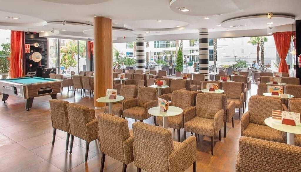 Фотографія Rh Royal 4*