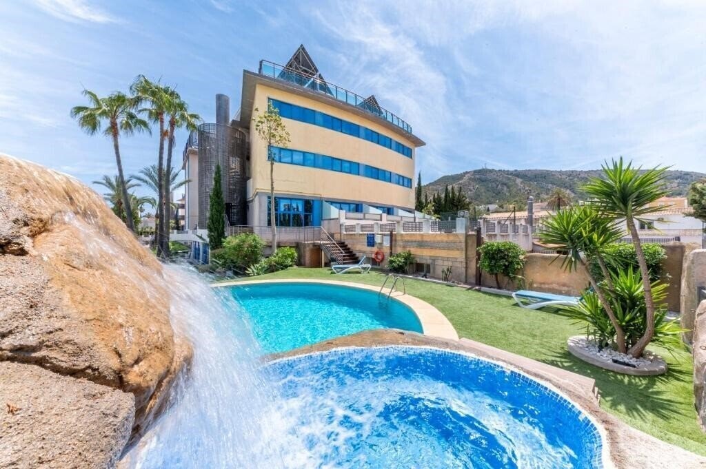 Готель Rober Palace 3*