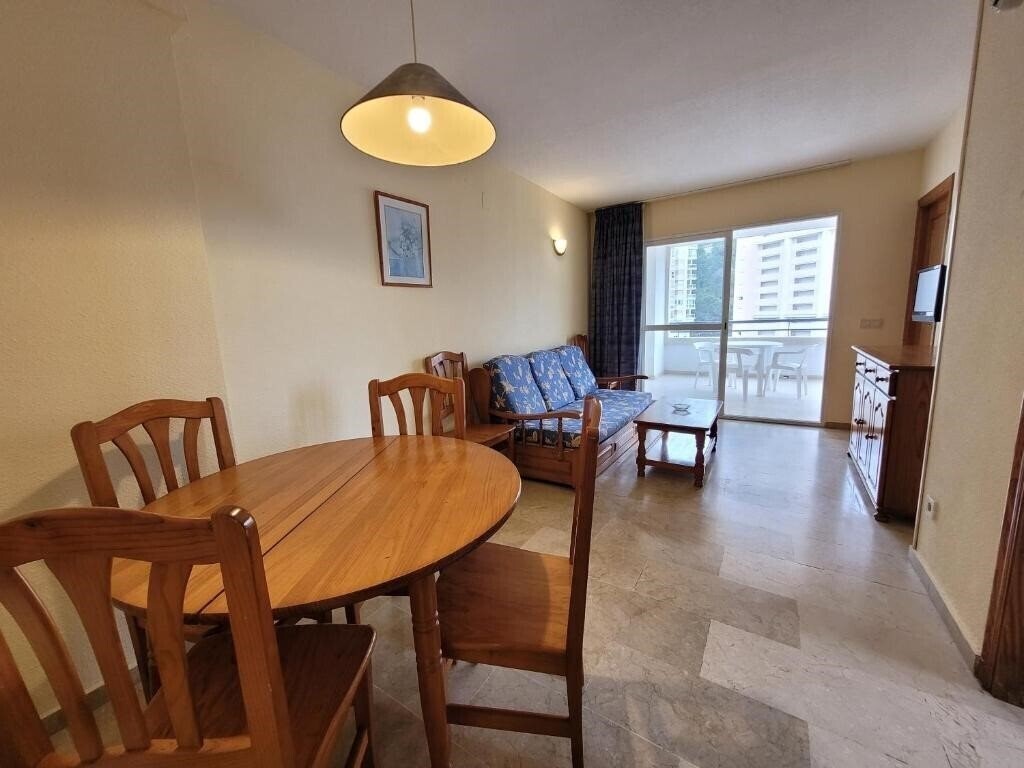 Готель Torres Gardens Fincas Benidorm (ex. Las Torres Apartments, Las Torres Gardens) 3*