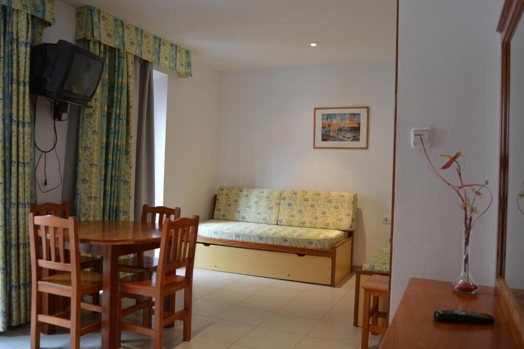 Картинка Apartamentos Royal 3*