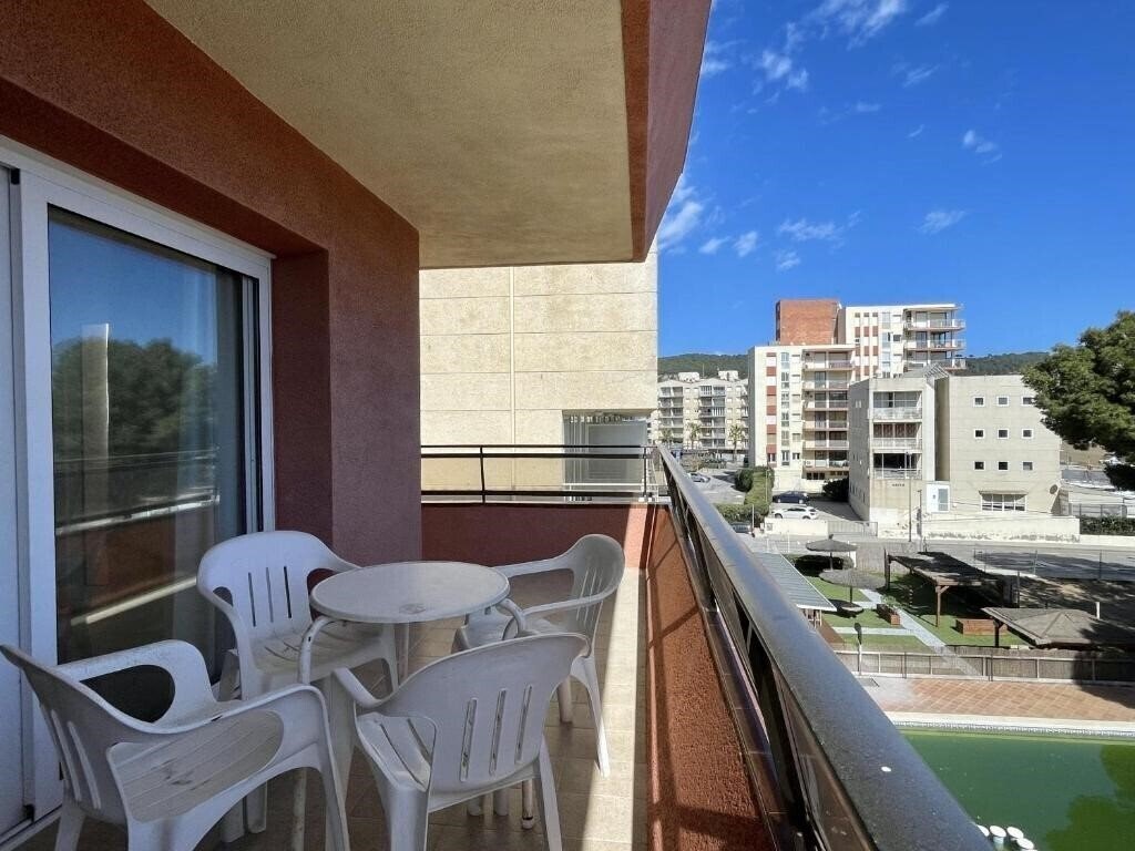 Готель Apartments Salles Beach 3*