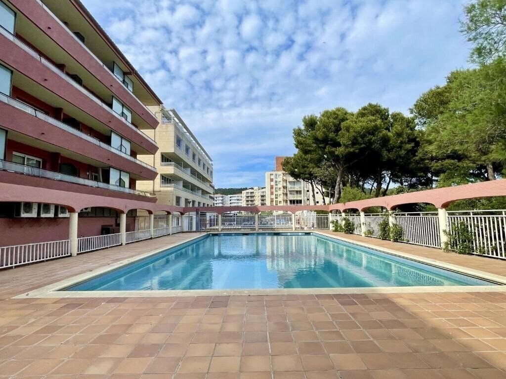 Зображення Apartments Salles Beach 3*