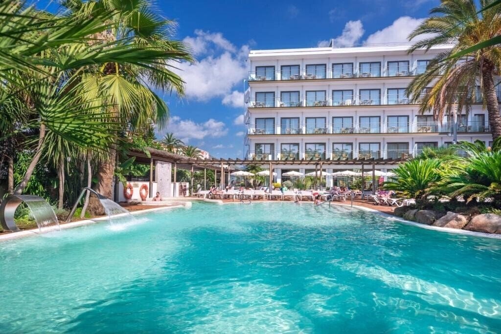 Hotel Sumus Stella & SPA 4*