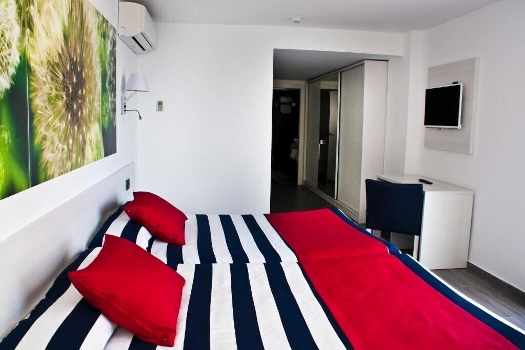 Изображение Hotel Europa Splash - Malgrat 4*