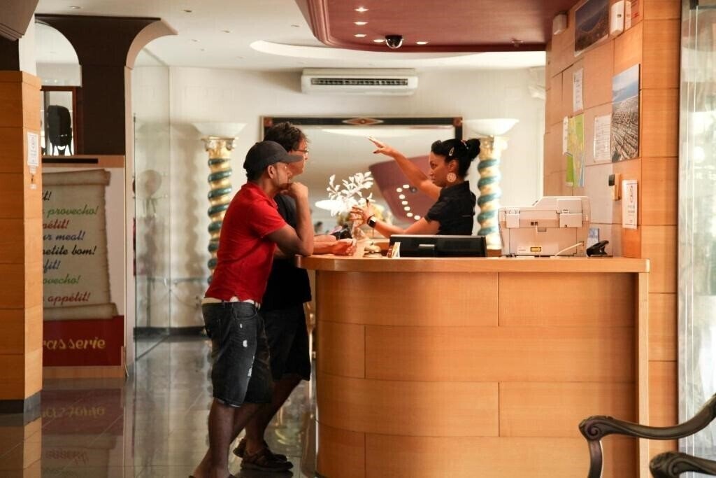 Фотографія Ampuria Inn 3*