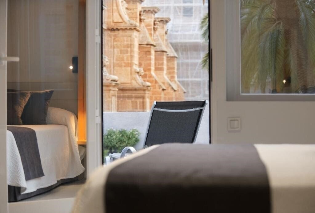 Hotel Catedral Almeria 4*