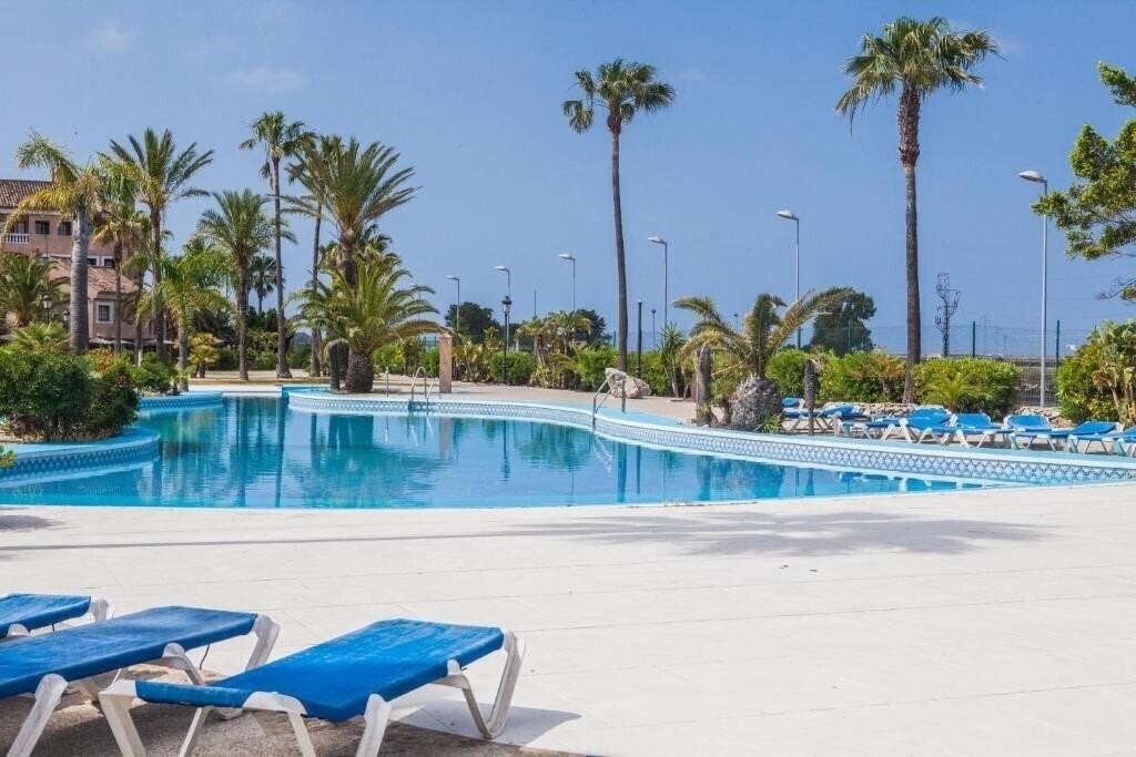 Hotel Estudios Turisticos Bahia Sur 3*