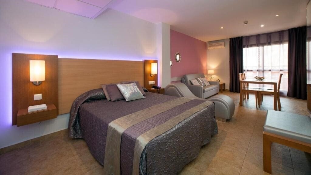 Фото Leo Punta Umbria Adults Only 3*