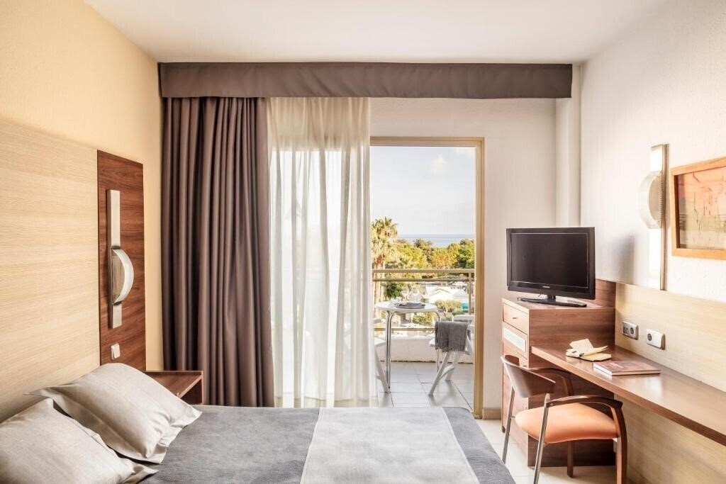 Zdjęcie AQUA Hotel Aquamarina & SPA 3*