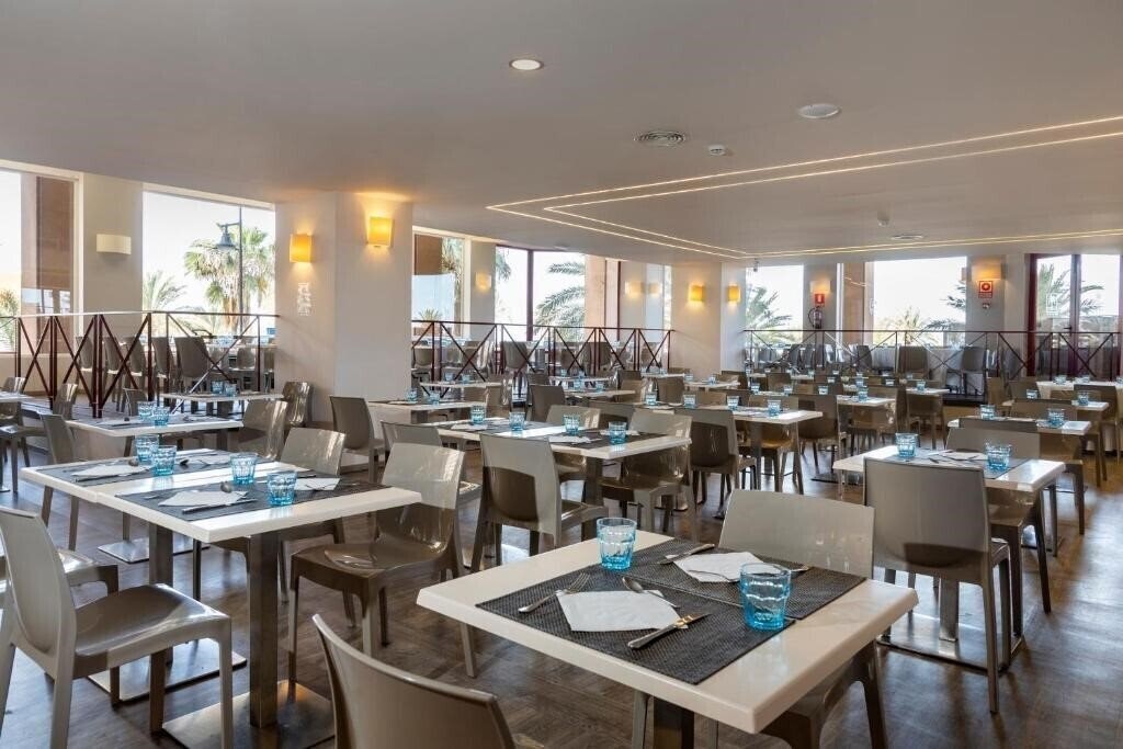 Zdjęcie Las Palmeras (ex. Hotel Las Palmeras Fuergirola) 4*