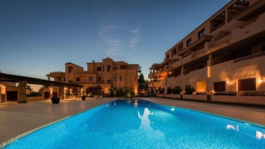 Zdjęcie Royal Marbella Golf Resort (ex. Royal Suites of Marbella Pool Golf Beach & Bars) 2*