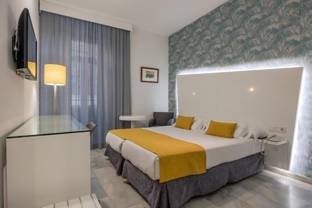 Фото Atarazanas Malaga Boutique 3*