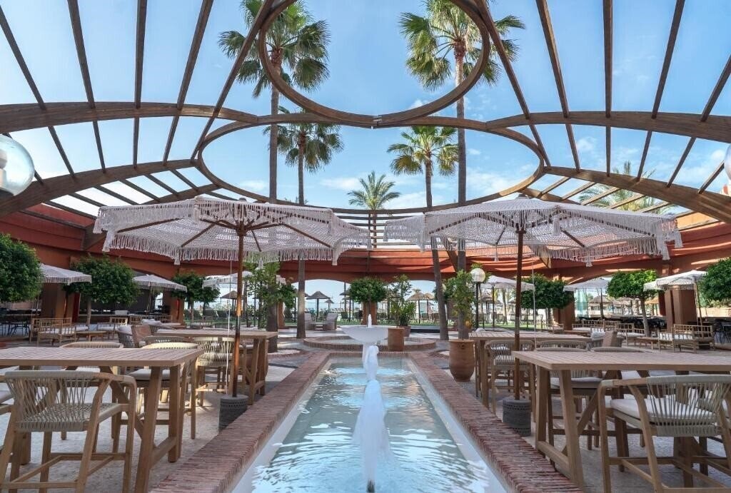 Картинка Holiday World Resort 4*