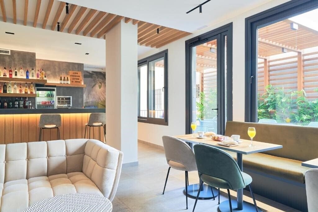 Zdjęcie Hostal Sol Y Miel 2*