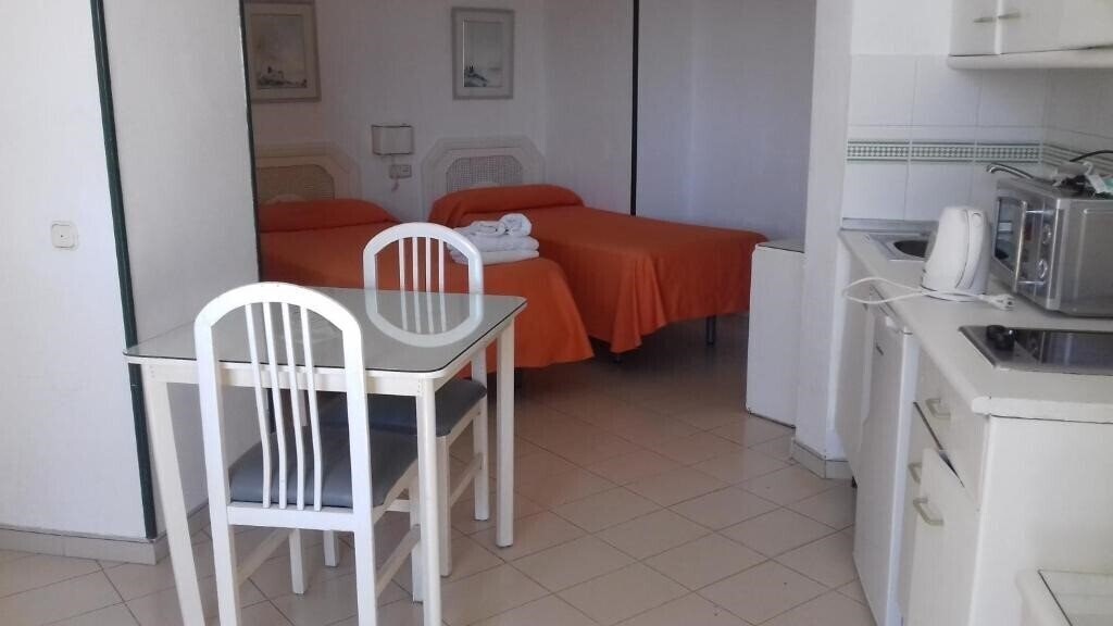 Zdjęcie Apartamentos Mediterraneo Nerja 2*