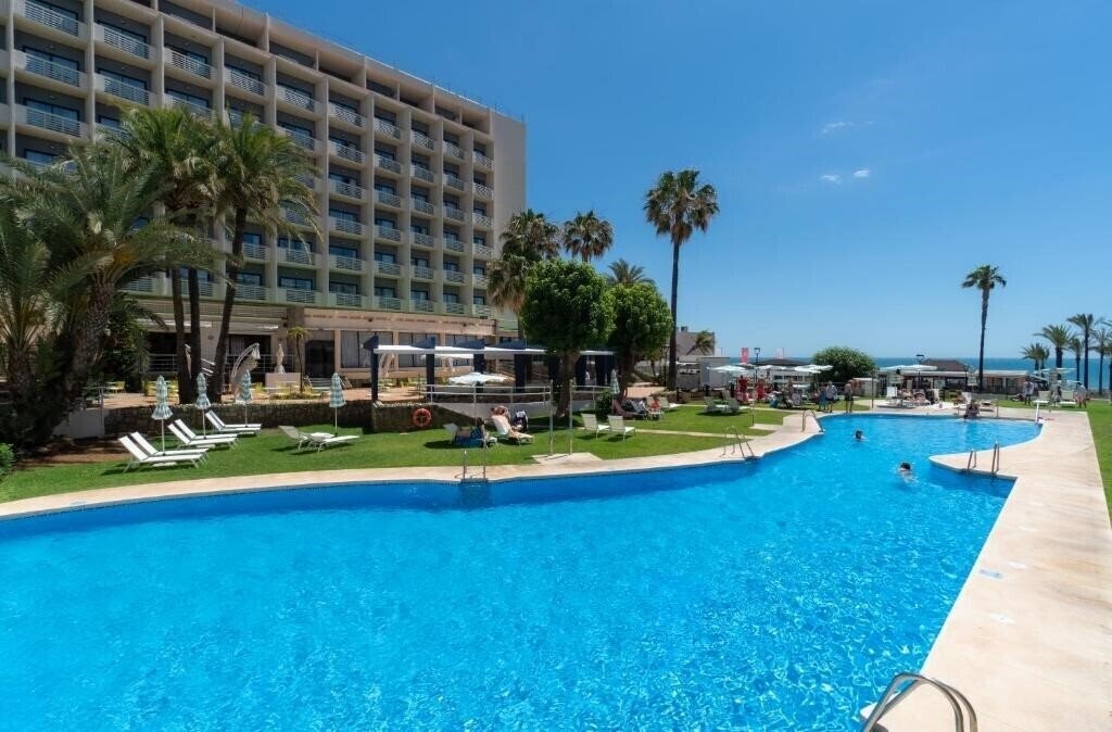 Hotel Medplaya Pez Espada 4*