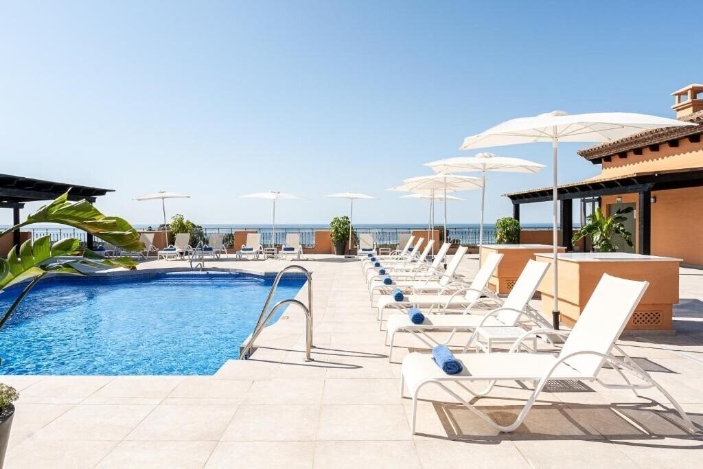 Hotel Globales Paraiso Beach 4*