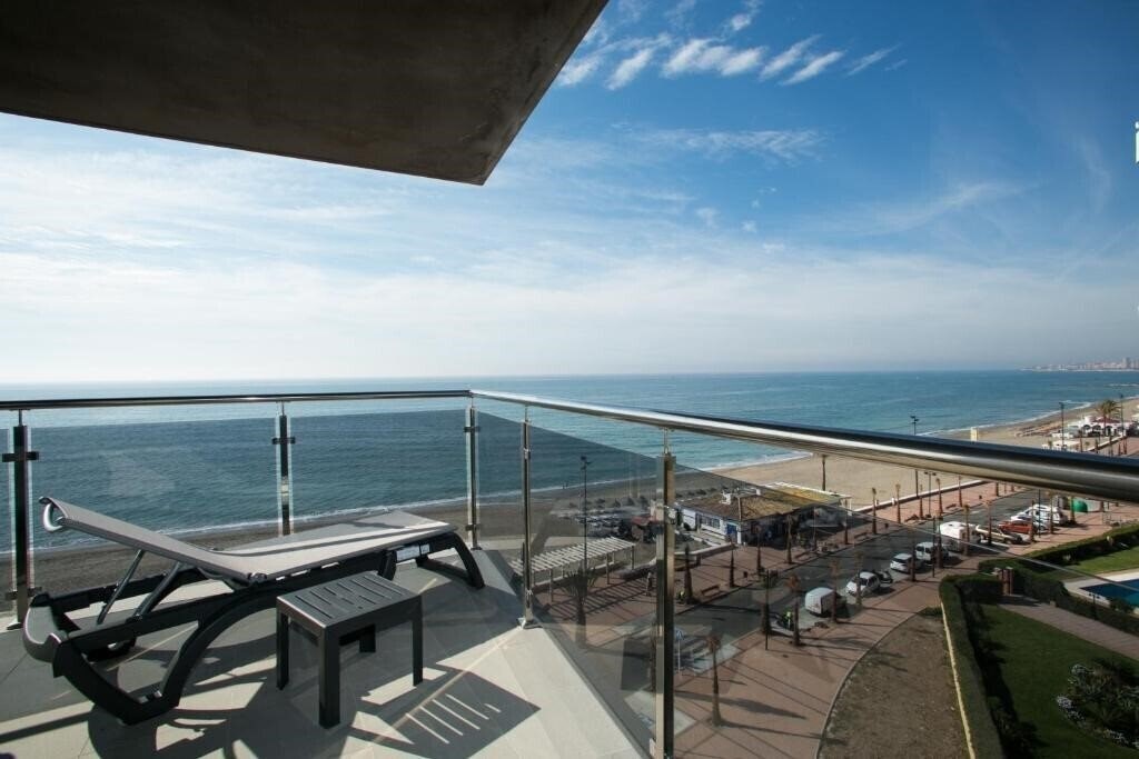 Отель Apartamentos Fuengirola Playa 3*