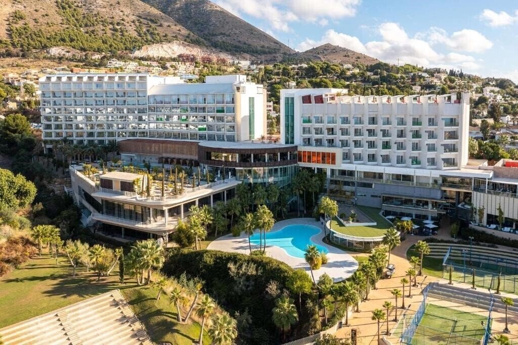 Фото Higueron Curio Collection By Hilton (ex. Doubletree By Hilton Resort & Spa Reserva Higueron) 5*