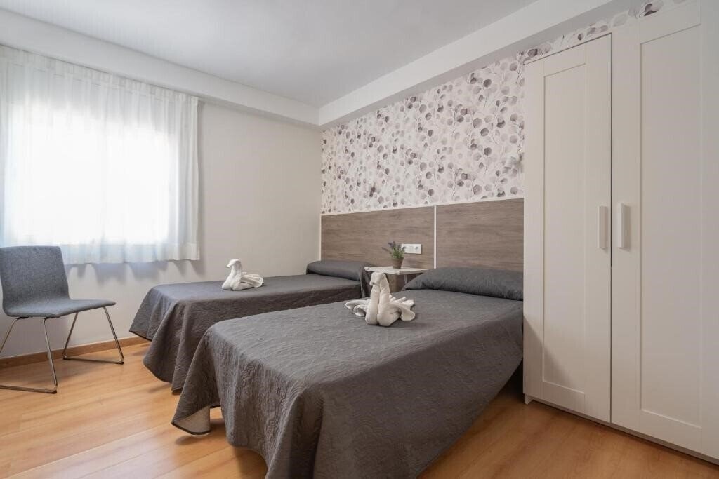 Готель Tolosa 2*