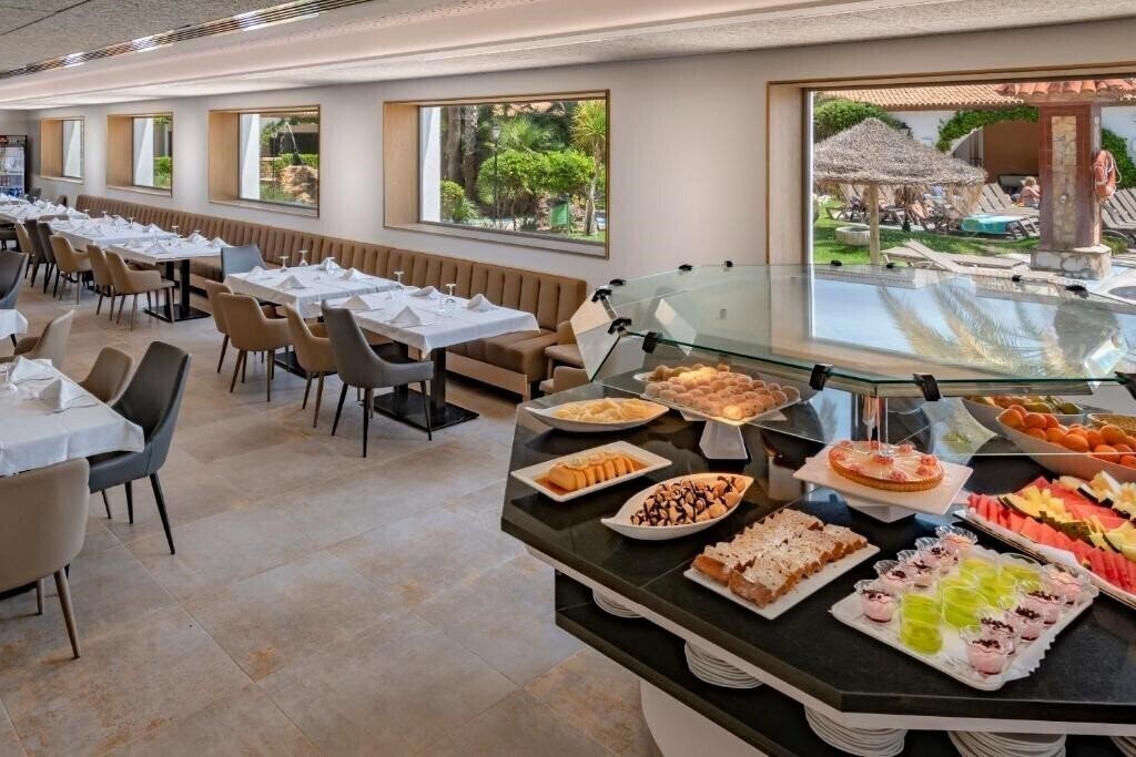 Obraz 4R Gran Hotel Europe (ex. Ohtels Gran Hotel Europe) 4*