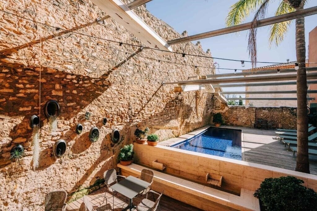 Готель Hotel Gran Claustre 4*