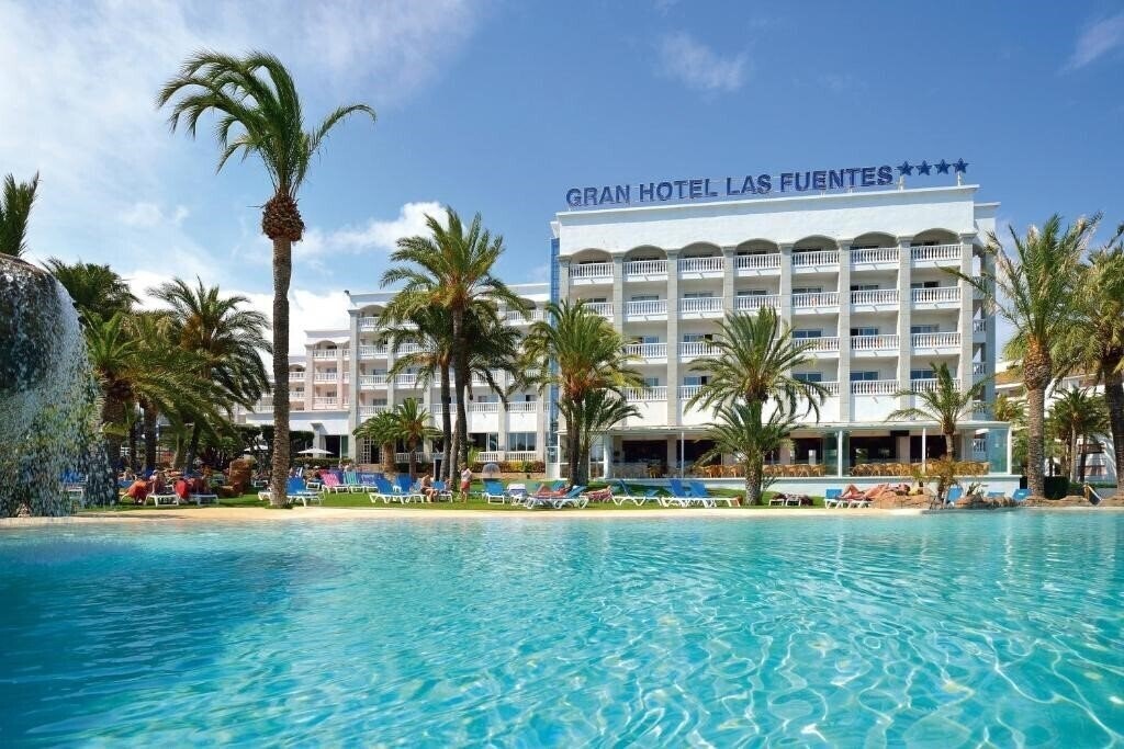 Фото Gran Hotel Las Fuentes 4*