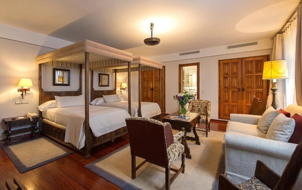 Картинка Parador De Santiago De Compostela 5*