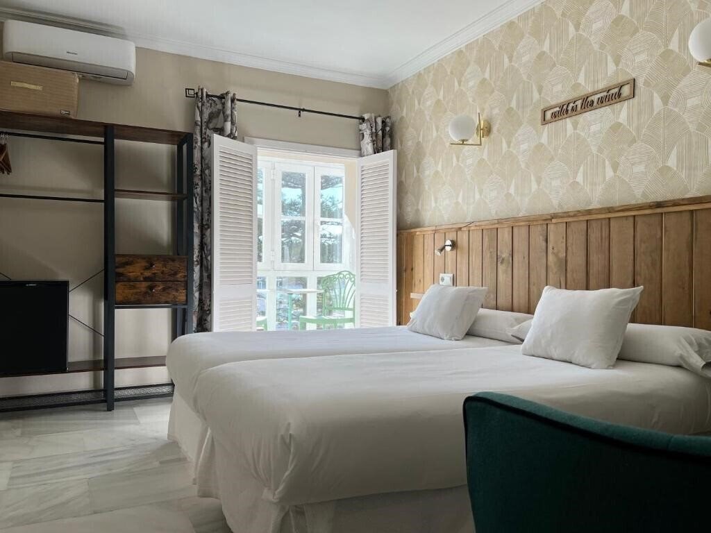 Фото Hostal Alameda (ex. Alameda Rooms Santiago) 2*